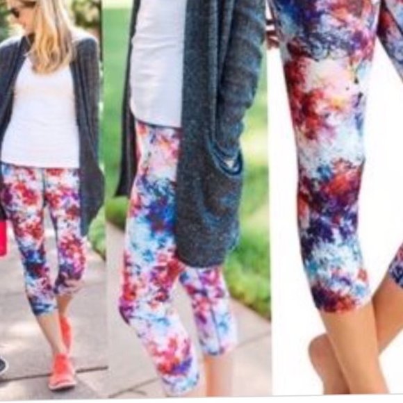 ATHLETA Hypersonic Sonar Capri Leggings Size Small - Picture 2 of 10